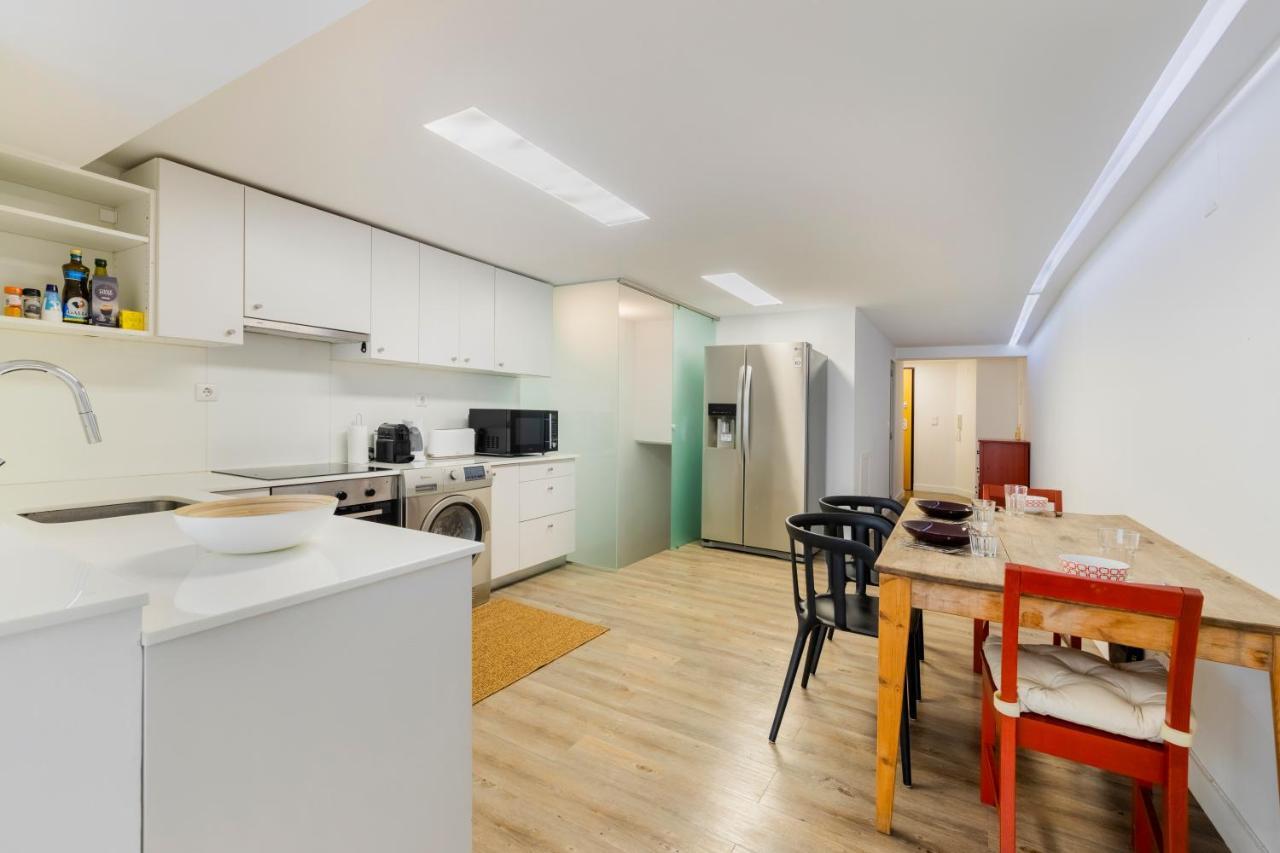 Apartment Central Retreat: Cozy Duplex With A Balcony